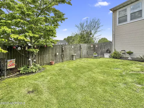 9 Sami Dr, Howell, NJ 07731 photo 23
