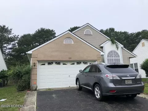 106 Narberth Way, Toms River, NJ 08757
