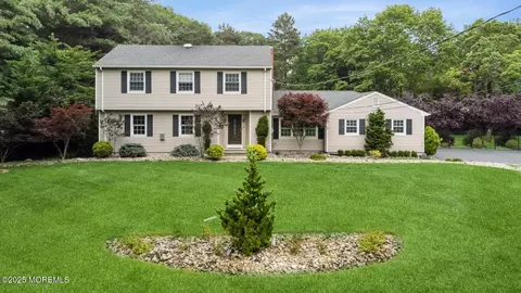 12 Fairway Ave, Eatontown, NJ 07724
