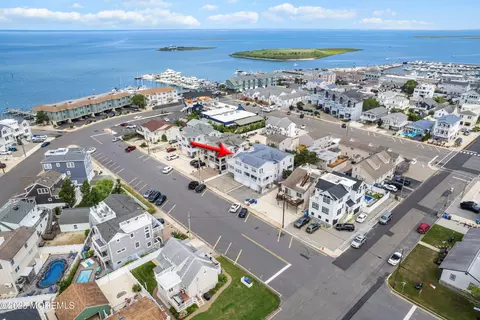 507 Amber St #B, Beach Haven, NJ 08008