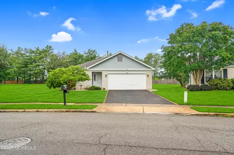 59 Mansfield Dr, Brick, NJ 08724