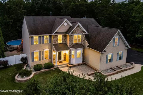 207 Stafford Ave, Lanoka Harbor, NJ 08734