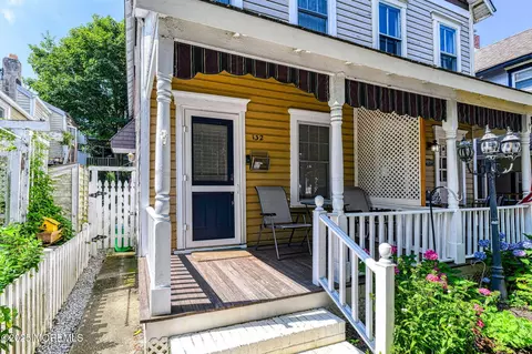 132 Heck Ave, Ocean Grove, NJ 07756