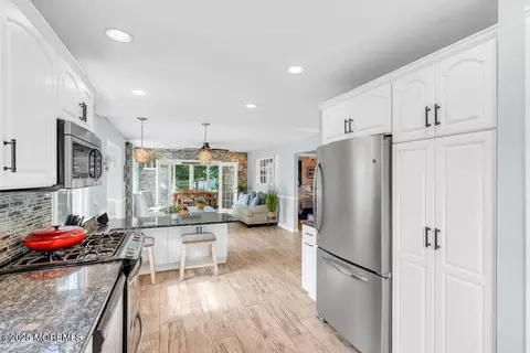 Kitchen - 1 Cedar Ave, Rumson, NJ 07760 photo 4 of 4