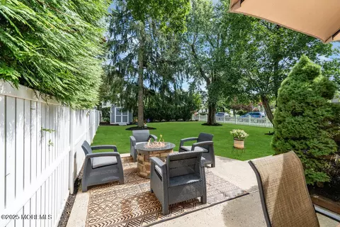 Exterior - 1 Cedar Ave, Rumson, NJ 07760 photo 8 of 12