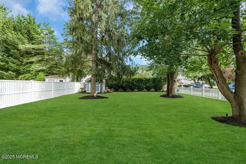 Exterior - 1 Cedar Ave, Rumson, NJ 07760 photo 11 of 12