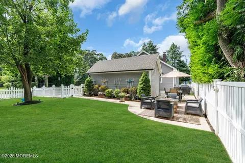 Exterior - 1 Cedar Ave, Rumson, NJ 07760 photo 9 of 12