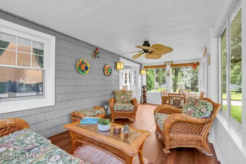 Exterior - 1 Cedar Ave, Rumson, NJ 07760 photo 5 of 12
