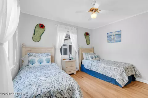 Bedroom - 1 Cedar Ave, Rumson, NJ 07760 photo 3 of 3