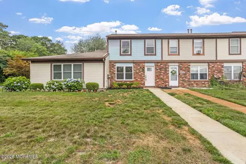 256 Greenwood Loop Rd, Brick, NJ 08724