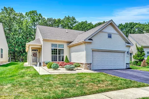 43 Westport Dr, Barnegat, NJ 08005