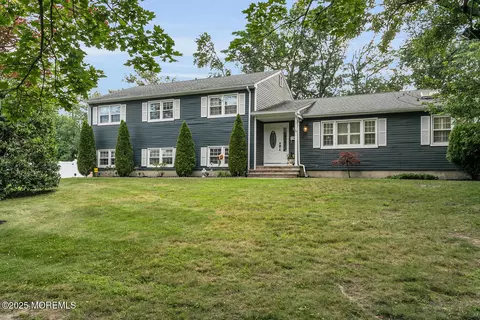 26 Herb Rd, Middletown, NJ 07748