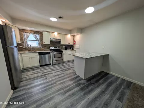 44 Cambridge Ct # J, Lakewood, NJ 08701
