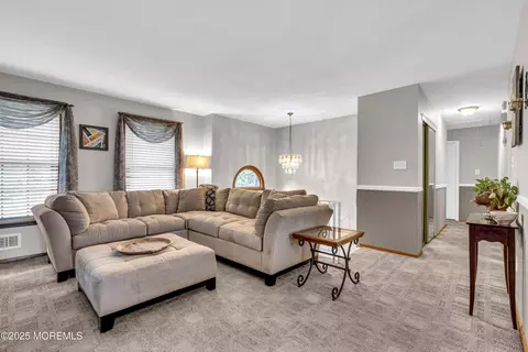 Entry Way - 5 Partree Rd, Jackson, NJ 08527 photo 4 of 4