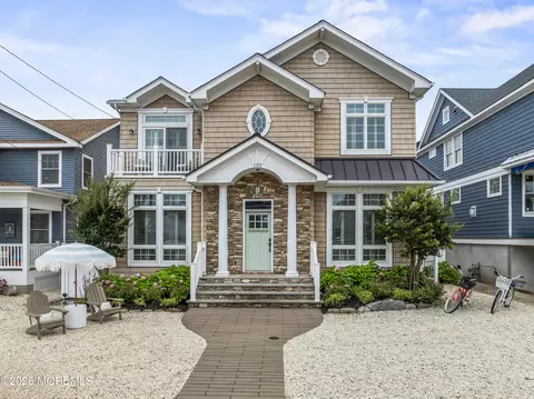 132 Newark Ave, Lavallette, NJ 08735