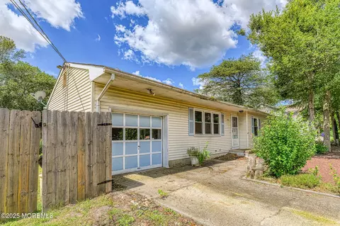 Exterior - 494 5th Ave, Brick, NJ 08724 photo 1 of 6