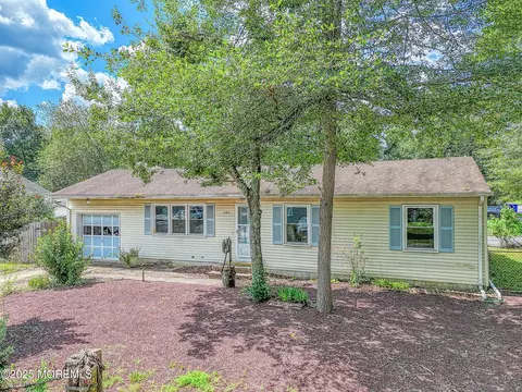 494 5th Ave, Brick, NJ 08724