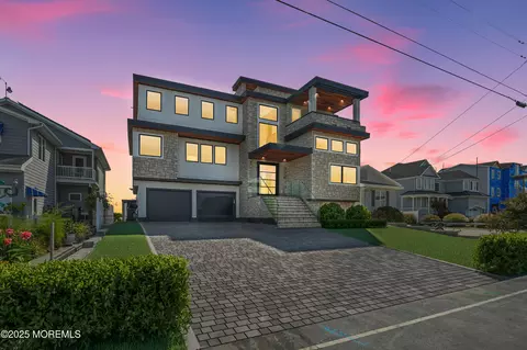 1262 Jennifer Ln, Manahawkin, NJ 08050