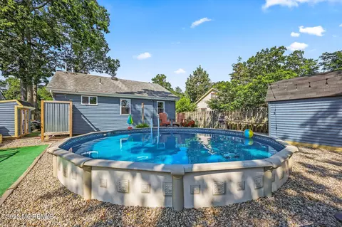 Exterior - 123 Cedarhurst Rd, Brick, NJ 08723 photo 5 of 7