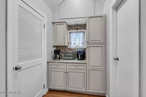 Entry Way - 202 Beach Blvd, Forked River, NJ 08731 photo 1 of 1