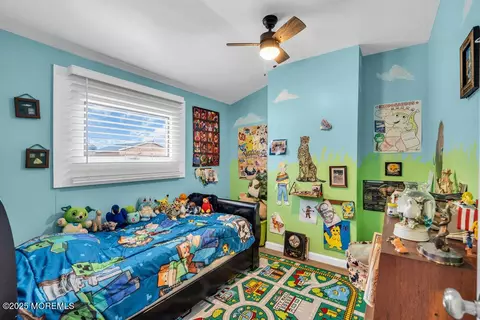 Bedroom - 202 Beach Blvd, Forked River, NJ 08731 photo 2 of 3