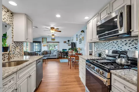 Kitchen - 202 Beach Blvd, Forked River, NJ 08731 photo 3 of 3