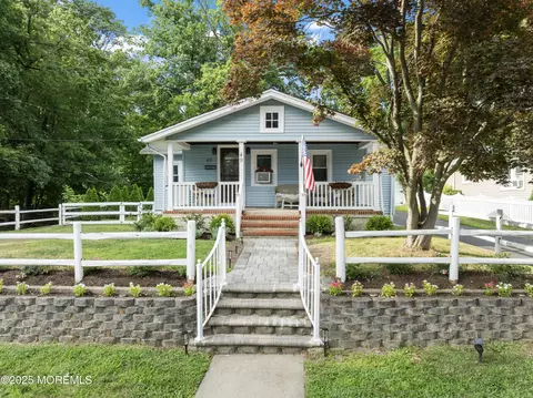 49 Highland Ave, Leonardo, NJ 07737