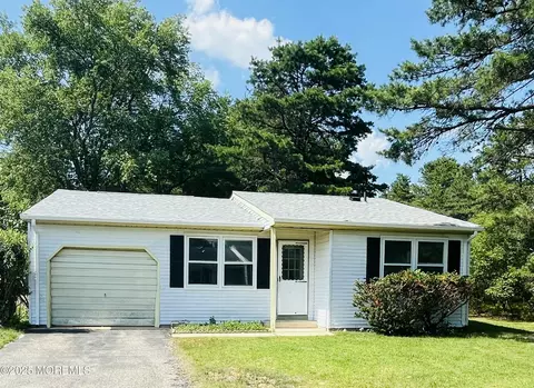 53 Westport Dr, Whiting, NJ 08759