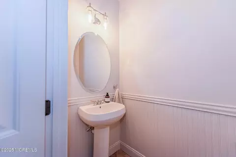 Bath - 22 Brookfield Dr, Jackson, NJ 08527 photo 1 of 3