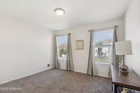 Bedroom - 7 Devonshire Dr, Hazlet, NJ 07730 photo 2 of 3