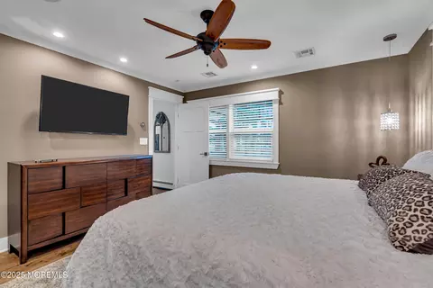 Bedroom - 75 Whitmore Dr, Berkeley, NJ 08721 photo 6 of 6