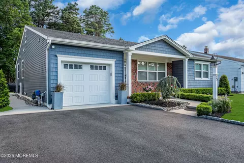 Exterior - 75 Whitmore Dr, Berkeley, NJ 08721 photo 2 of 11