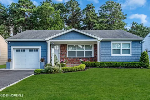 75 Whitmore Dr, Berkeley, NJ 08721