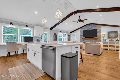 Kitchen - 75 Whitmore Dr, Berkeley, NJ 08721 photo 11 of 20