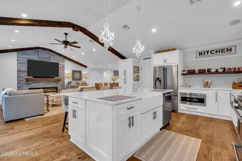 Kitchen - 75 Whitmore Dr, Berkeley, NJ 08721 photo 18 of 20