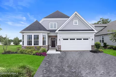 1 Canterbury Rd, Plumsted, NJ 08533