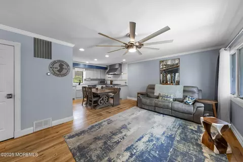 21 Birch Dr, Jackson, NJ 08527 photo 4