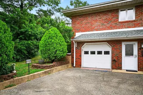 428 Laurel Brook Dr #1704, Brick, NJ 08724