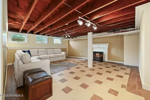 Living - 3 E River Rd, Rumson, NJ 07760 photo 3 of 3