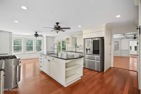 Kitchen - 3 E River Rd, Rumson, NJ 07760 photo 2 of 2