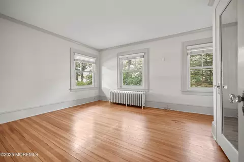 Bedroom - 3 E River Rd, Rumson, NJ 07760 photo 2 of 3