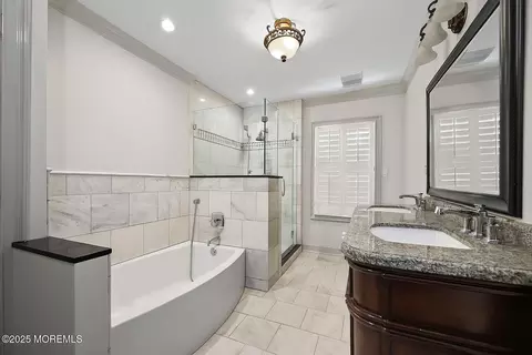 Bath - 3 E River Rd, Rumson, NJ 07760 photo 1 of 1