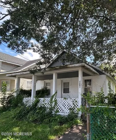 725 17th Ave, Belmar, NJ 07719