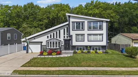 65 Cornell Dr, Hazlet, NJ 07730