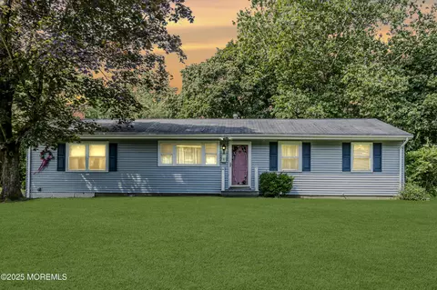 30 Dawn Cypress Ln, Jackson, NJ 08527