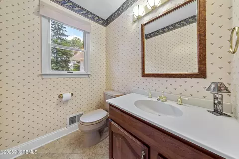 18 Mulberry Ln, Edison, NJ 08820 photo 13