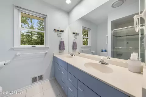 18 Mulberry Ln, Edison, NJ 08820 photo 35