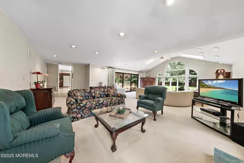 18 Mulberry Ln, Edison, NJ 08820 photo 16