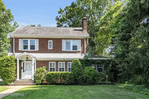 66 Markham Pl, Little Silver, NJ 07739