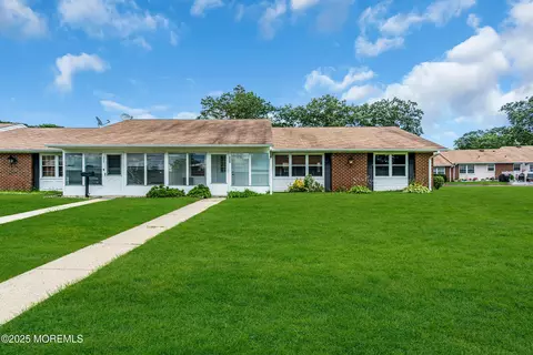 1133 Argyll Cir #D, Lakewood, NJ 08701